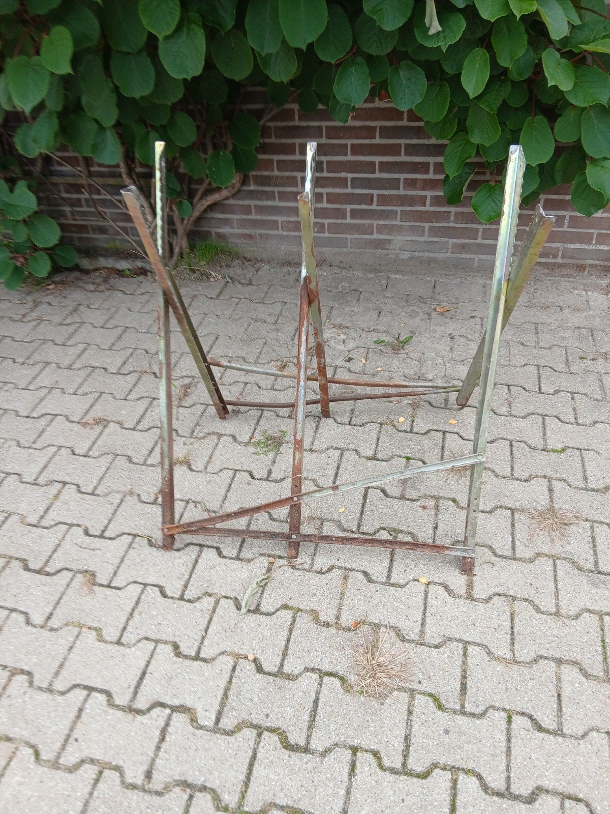 Te koop zaagbok., Ophalen