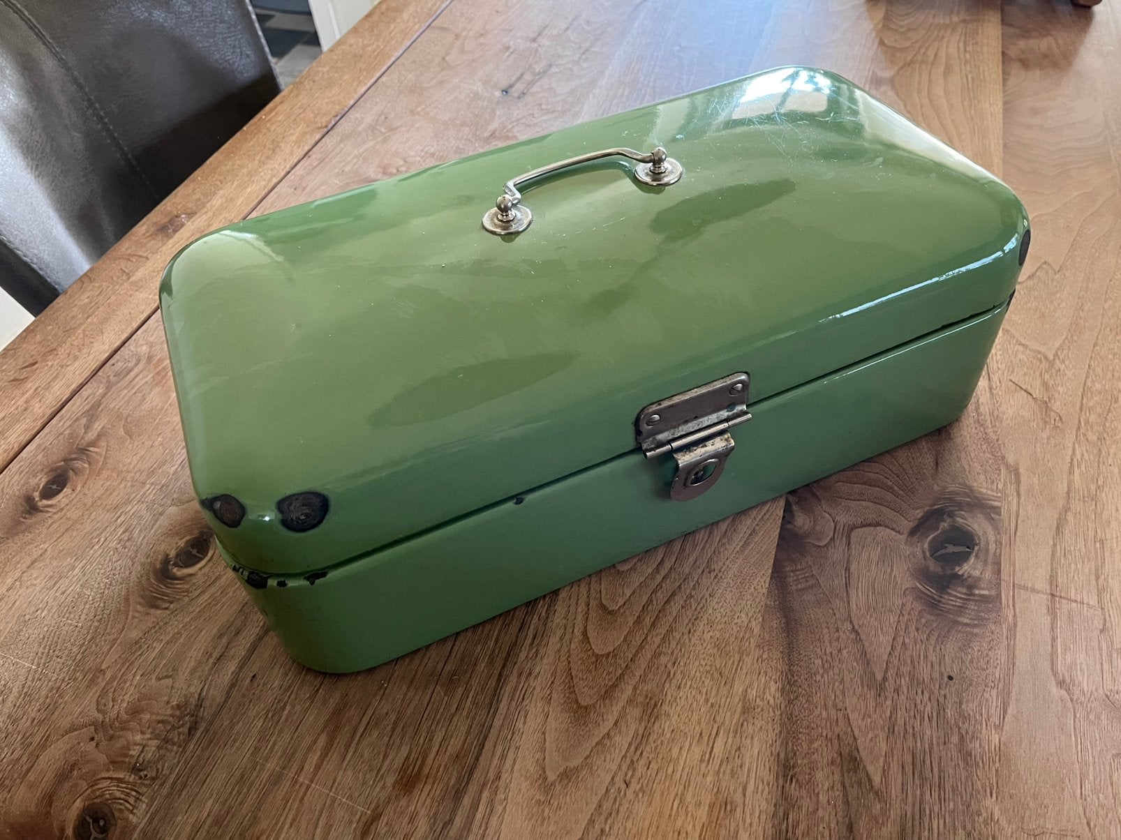 Vintage broodbak /blik groen, Ophalen