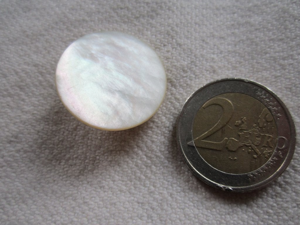 15.  Oude broche,  parelmoer, Ophalen, Overige materialen, Broche