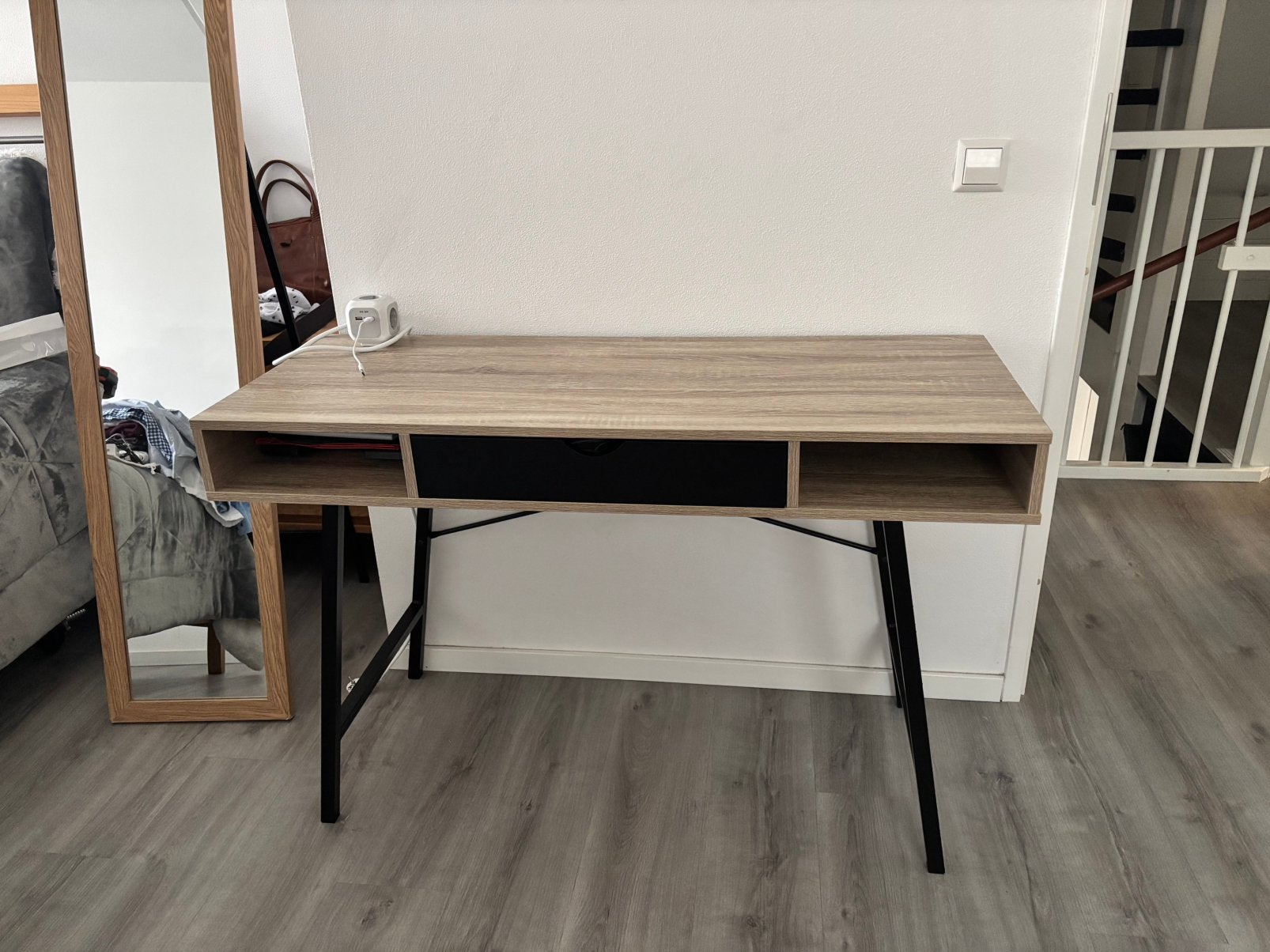 Mooi buro/bijzettafel, Huis en Inrichting, Ophalen of Verzenden, Zo goed als nieuw