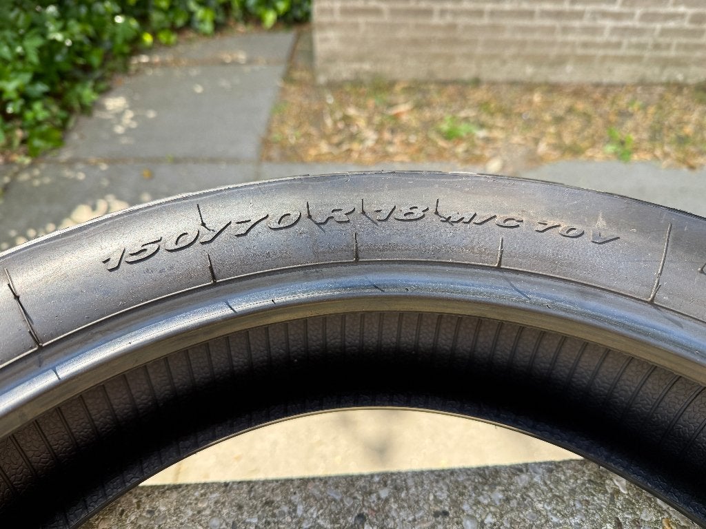 Motorbanden KTM Adventure  90/90-21 150/70-18, Ophalen, Gebruikt