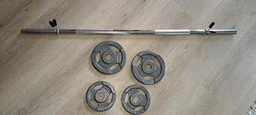 Halterstang barbell met gewichten, Sport en Fitness, Ophalen, Zo goed als nieuw, Krachtstation