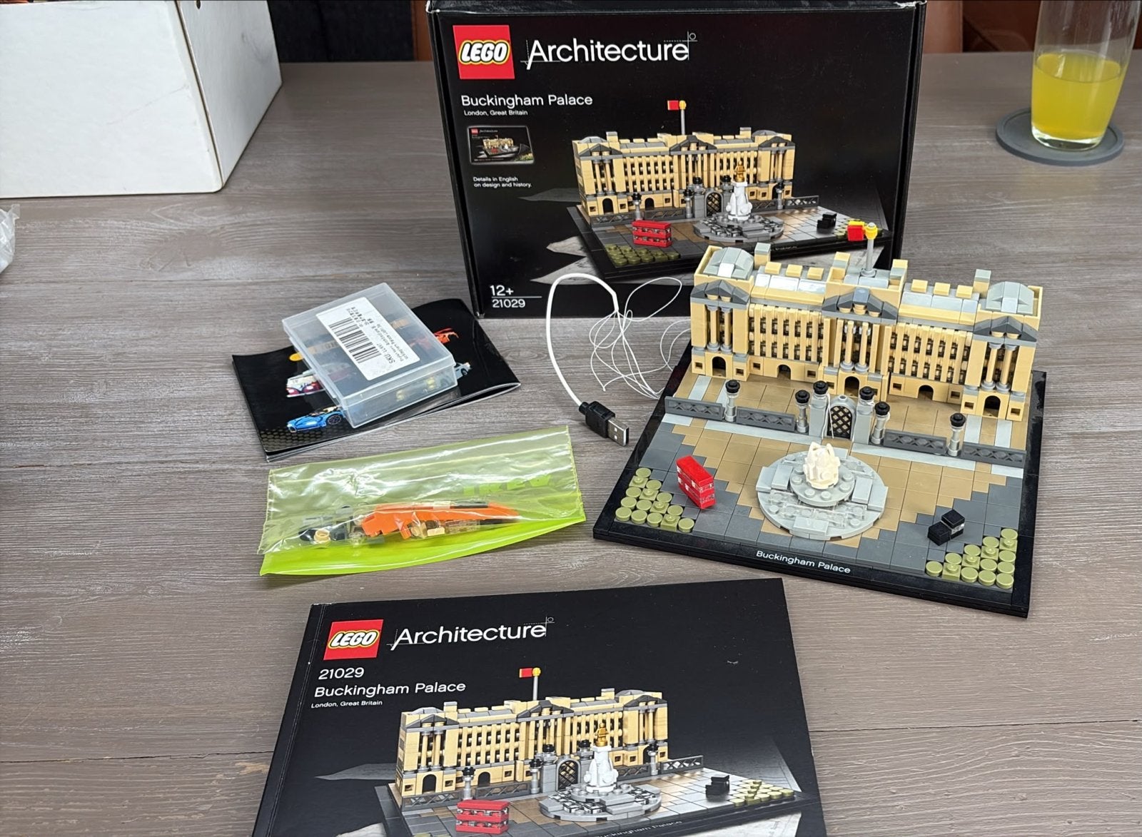 LEGO Architecture 21029 Buckingham Palace met verlichting, Kinderen en Baby's, Lego, Architecture, Ophalen of Verzenden, Zo goed als nieuw
