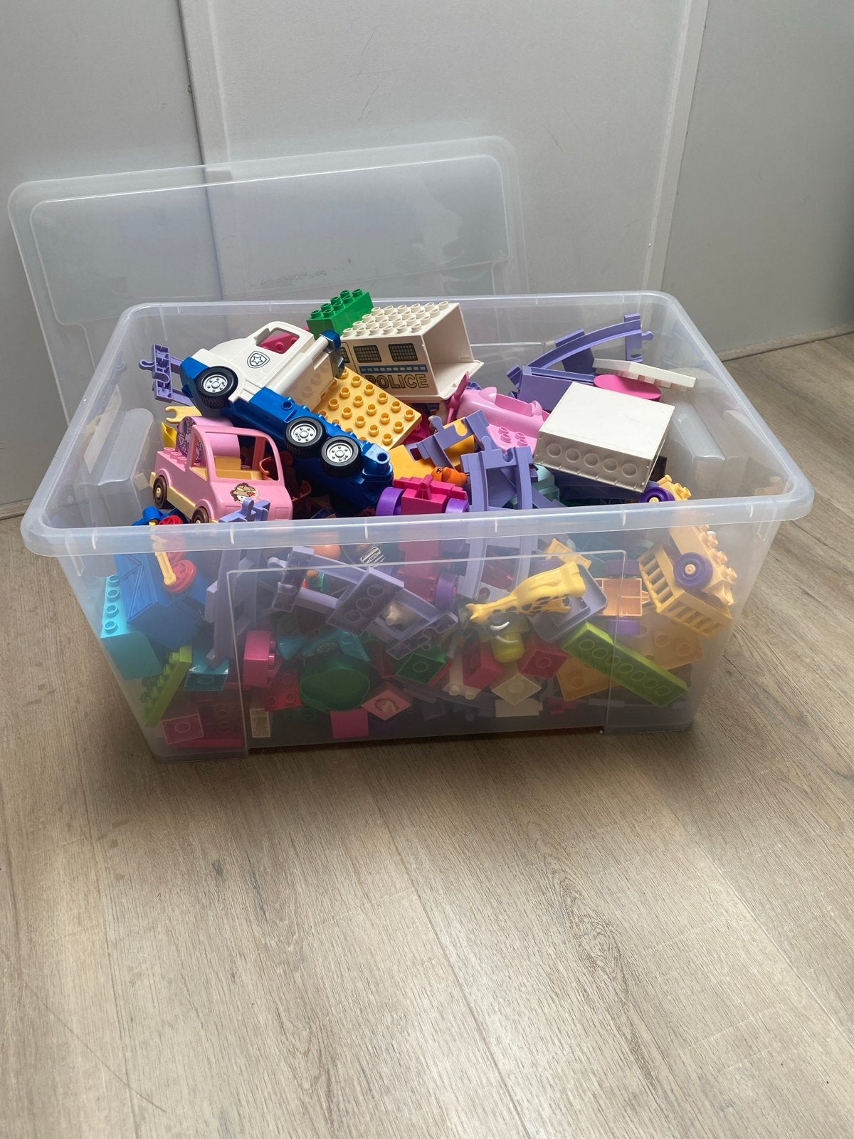 Duplo voor meiden, incl. Hello Kitty, auto's en bouwplaat, Gebruikt, Verzenden, Duplo, Losse stenen