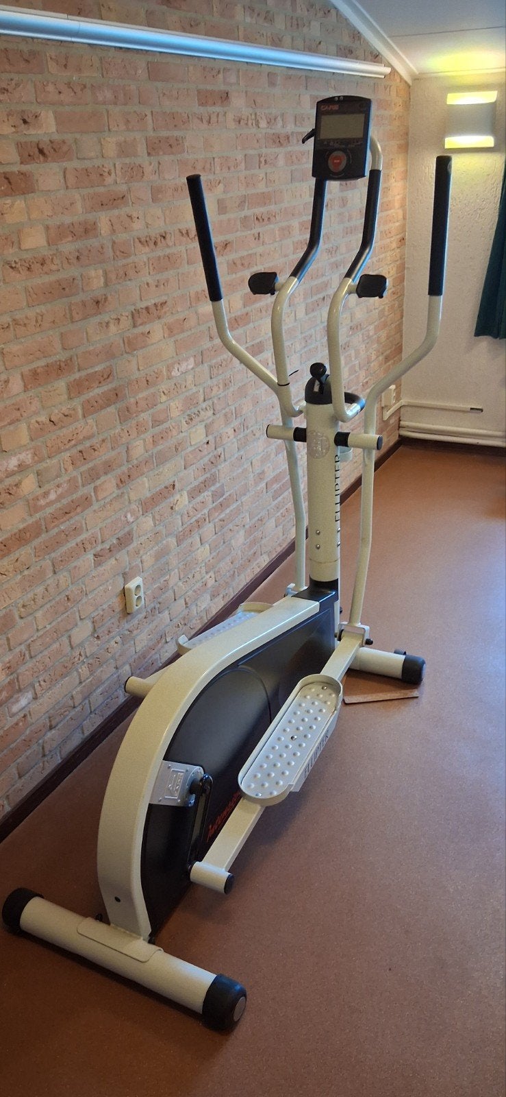 CARE Ellipter Crosstrainer, Ophalen, Gebruikt, Armen, Crosstrainer