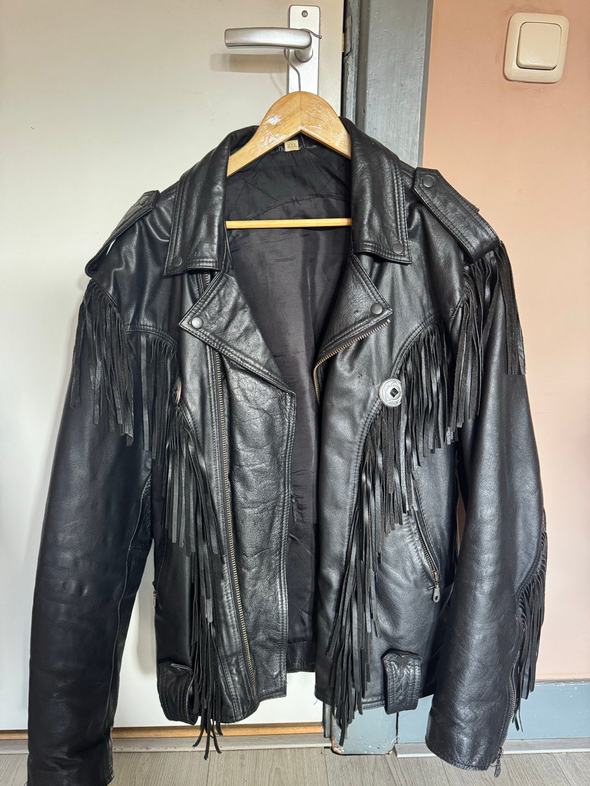 Vintage Zwart Leren Bikerjack met Franjes, Ophalen of Verzenden, Gedragen, Maat 52/54 (L), Zwart