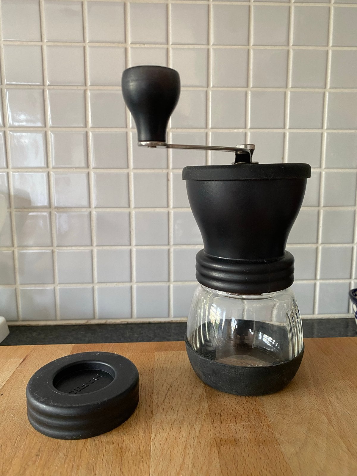 Hario Skerton handmatige koffiemolen, Witgoed en Apparatuur, Koffiemachine-accessoires, Ophalen, Gebruikt, Overige merken, Koffiemolen