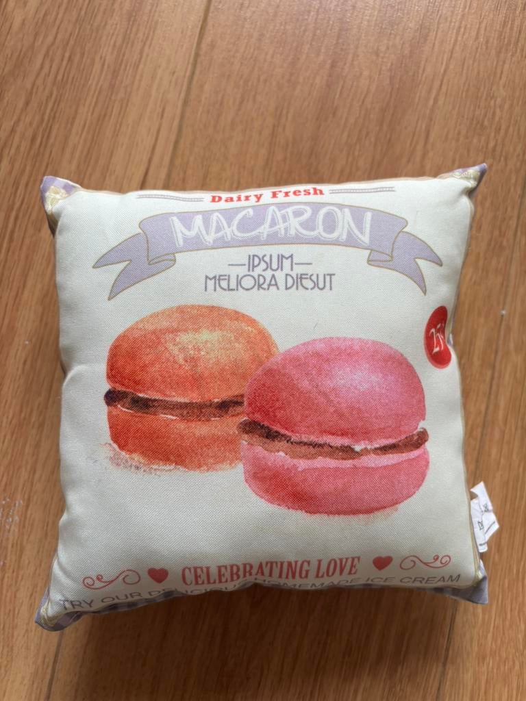 Klein kussen Macaron, Huis en Inrichting, Ophalen of Verzenden, Zo goed als nieuw, Overige kleuren, Vierkant