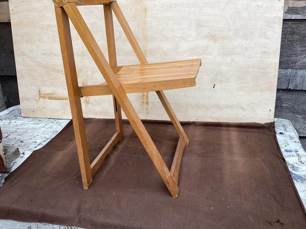 Klap stoeltjes ., Ophalen of Verzenden, Gebruikt, Hout