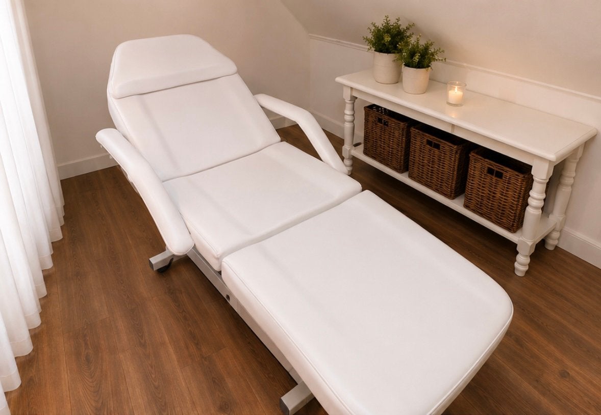 Witte behandelstoel/massagetafel -, Huis en Inrichting, Stoelen, Ophalen, Kunststof, Gebruikt, Wit