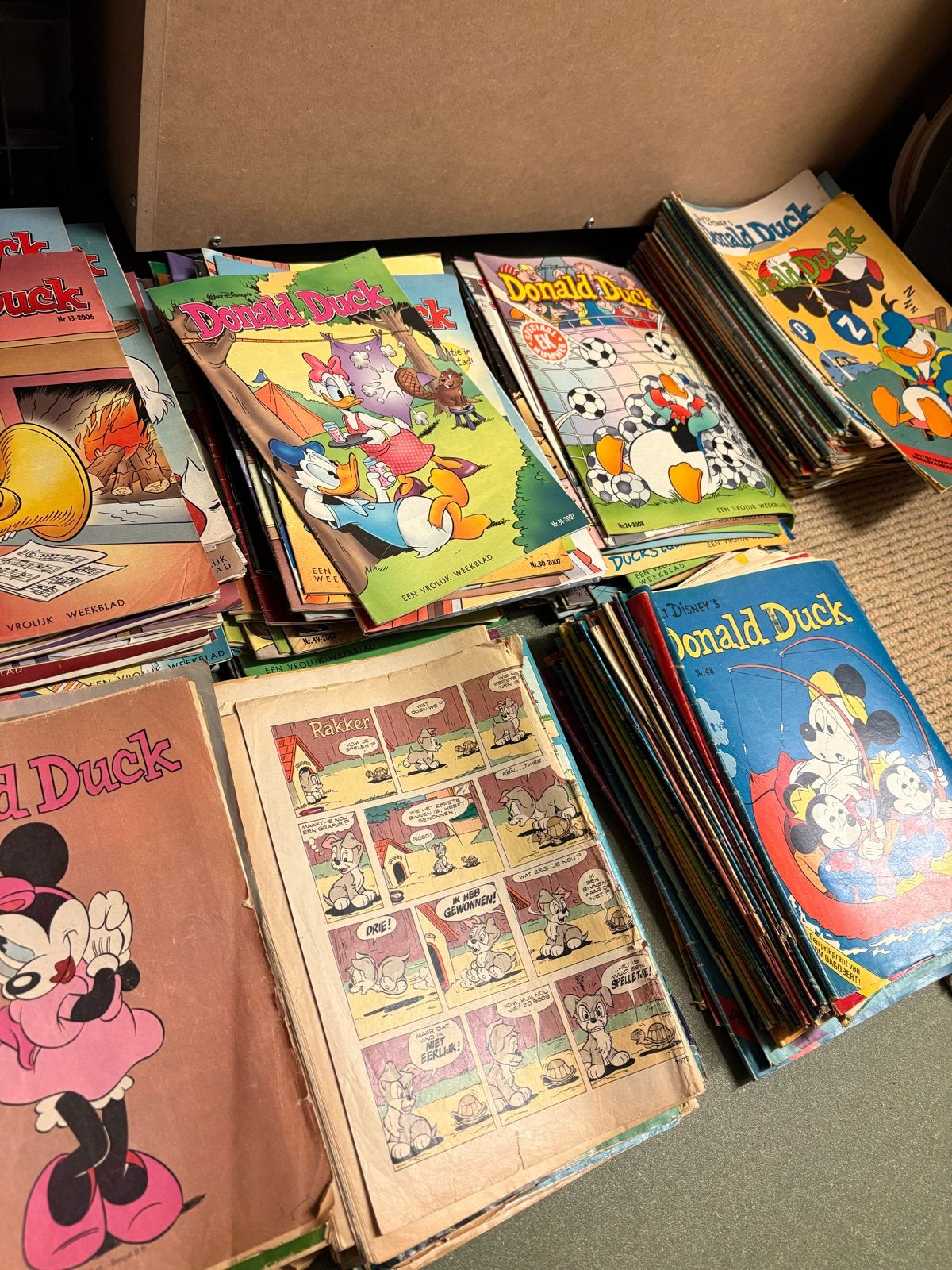 Diverse Donald Duck en Eppo weekbladen, Boeken, Meerdere stripboeken, Ophalen, Gelezen