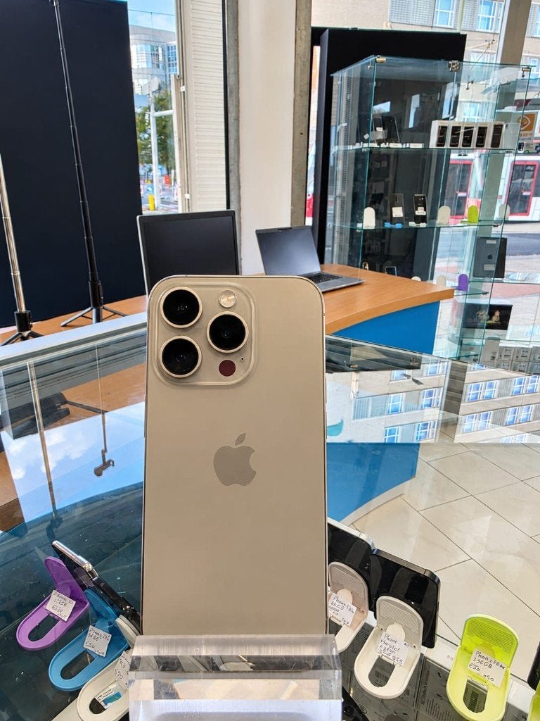Apple iPhone 15 Pro - 256GB - Naturel Titanium, Appel, Ophalen of Verzenden, Zo goed als nieuw, Appel