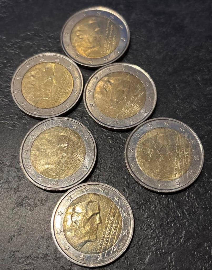 4 Nederlandse 2 euro munten - Willem-Alexander, Ophalen of Verzenden, Overige landen, Losse munt