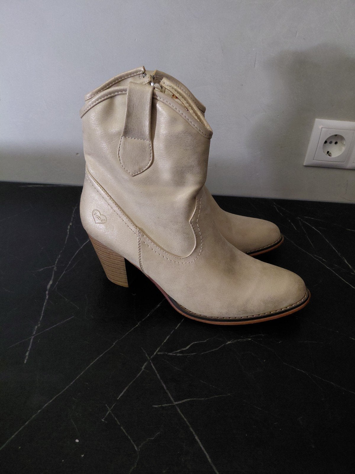 Fabs laarsjes maat 41, Fabs, Beige, Lage of Enkellaarzen, Ophalen of Verzenden