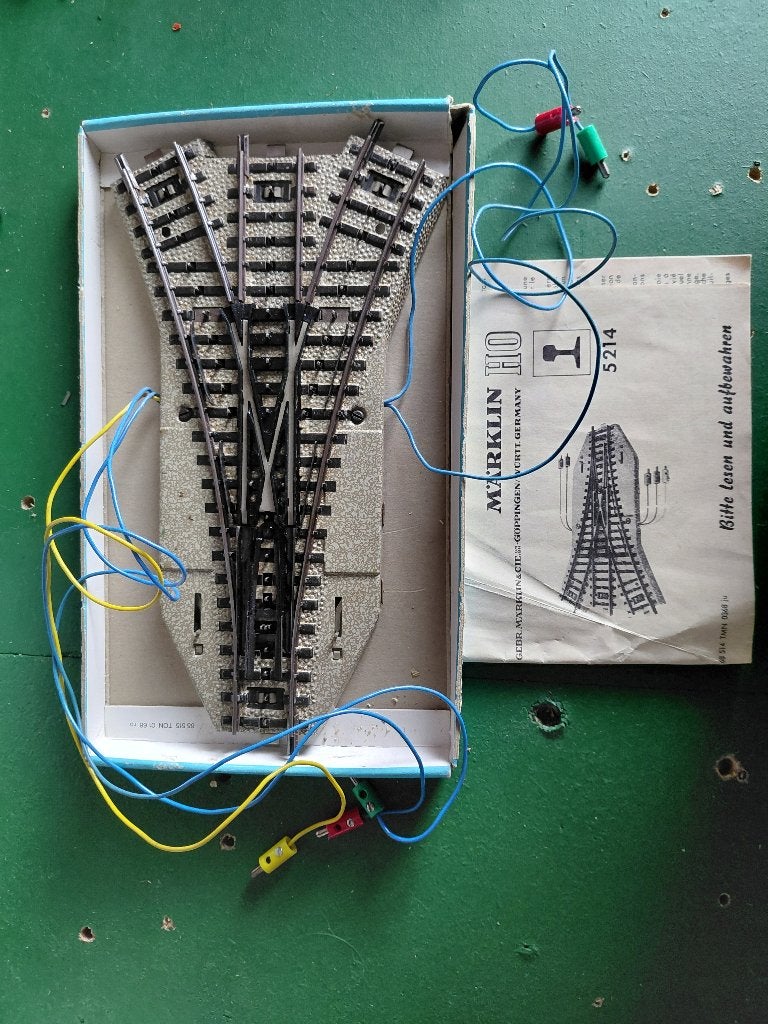 Märklin 5214 3-weg wissel, Hobby en Vrije tijd, Modeltreinen | H0, Wisselstroom, Gebruikt, Rails, Ophalen of Verzenden