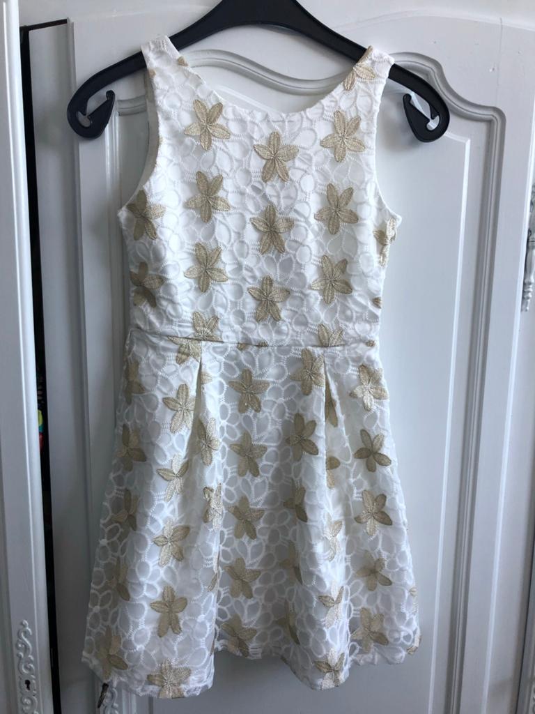 Nieuw wit goud kant jurk communiejurk maat 140, Ophalen of Verzenden, Nieuw, Meisje, Jurk of Rok