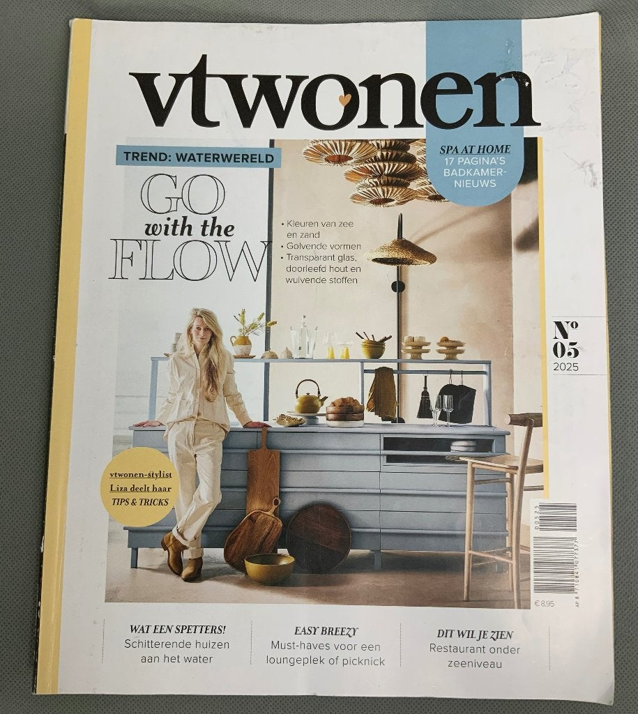 Tijdschrift VT Wonen nr 5 2025 - Go with the flow, Ophalen of Verzenden, Zo goed als nieuw, Overige typen