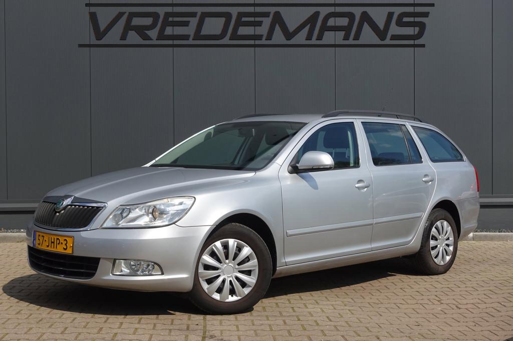 Skoda Octavia Combi 1.4 TSI Ambition DSG, Auto's, Skoda, Stof, 4 cilinders, 122 pk, Origineel Nederlands
