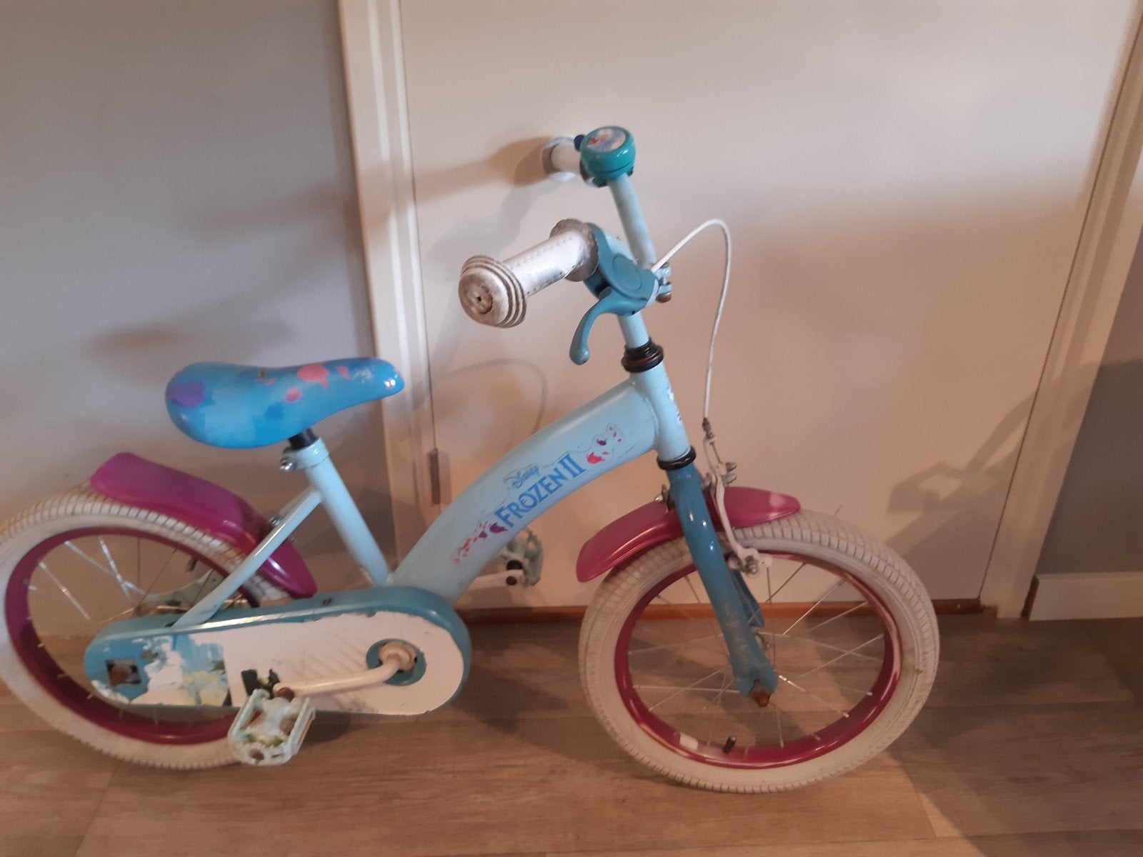 16 inch DISNEY FROZEN FIETSJE..gebruikt., Ophalen of Verzenden, Gebruikt, 16 tot 20 inch