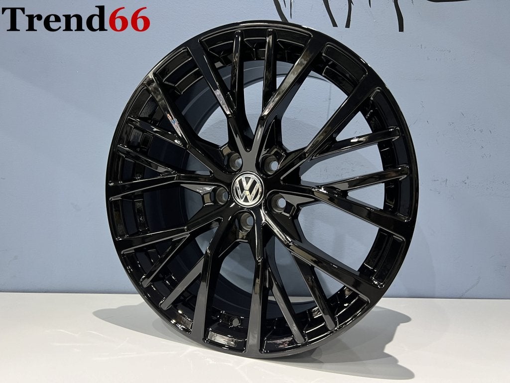 5x100 17'' Velgen Parabolica Vw Polo Audi A1 Seat Skoda, Auto-onderdelen, Banden en Velgen, Niet ingevuld, 215 mm, Velg(en), Niet ingevuld