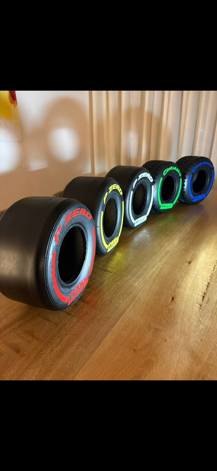 F1 (kart) banden Pirelli styling - Rood, Geel, Wit, Groen, B, Verzamelen, Ophalen of Verzenden, Gebruikt, Formule 1