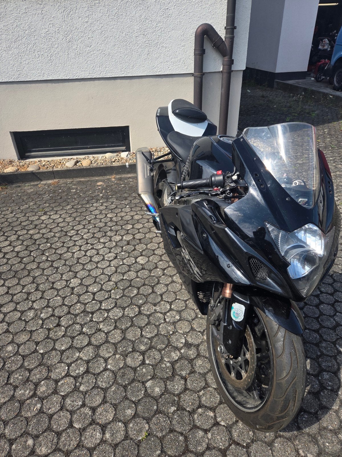 Suzuki GSXR GSX-R 1000 K5 K6 onderdelen Akra Yoshi,  Öhlins, Motoren, Onderdelen | Suzuki, Ophalen