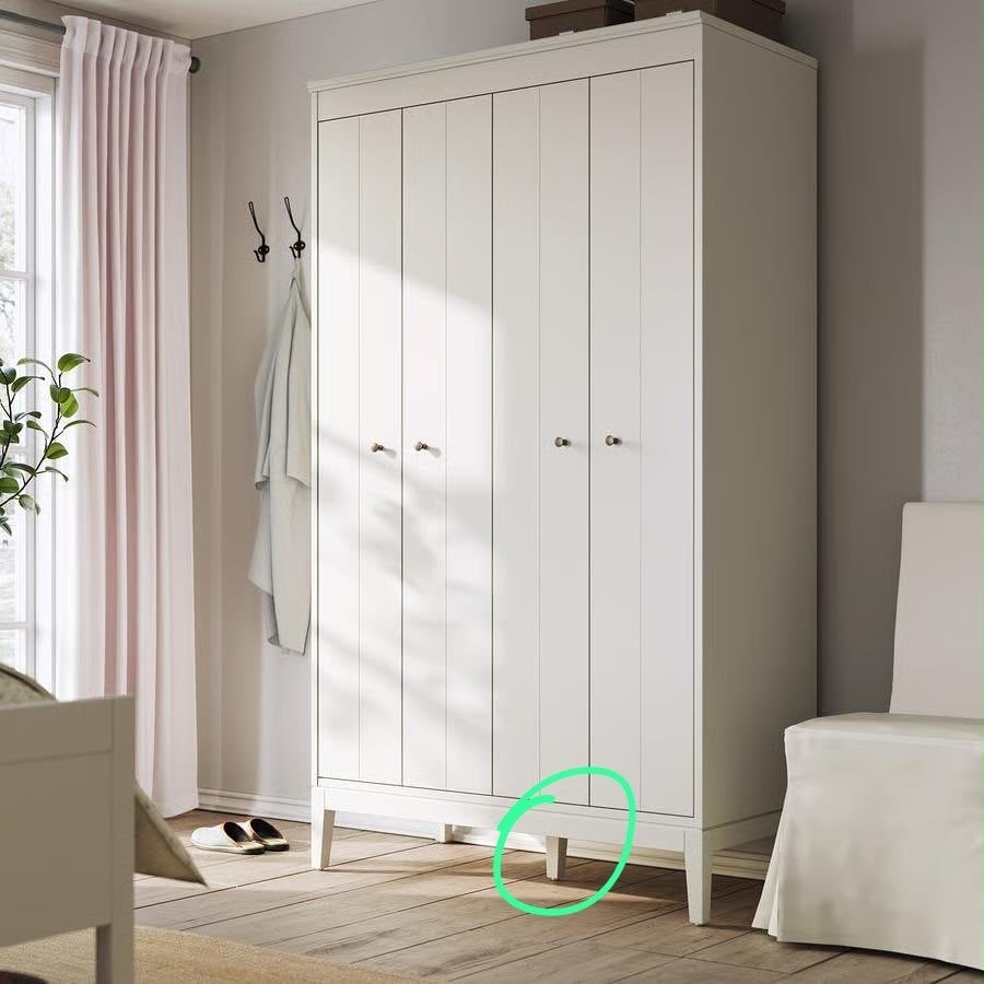 IKEA(IDANÄS)kast met beschadiging aan pootje, Ophalen, Gebruikt, 100 tot 150 cm, 200 cm of meer