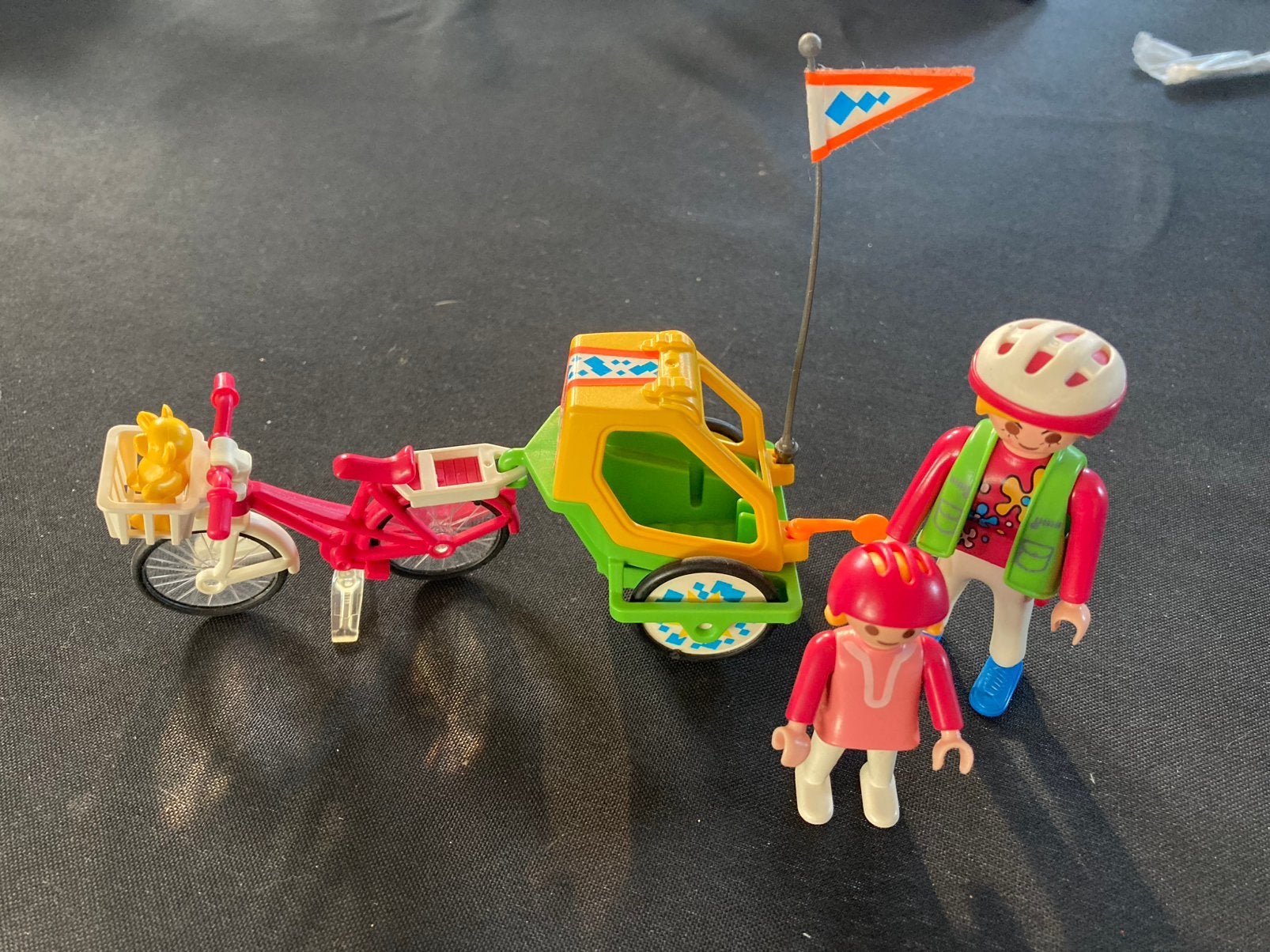 Playmobil moeder op de fiets met fiets aanhanger., Ophalen of Verzenden, Zo goed als nieuw