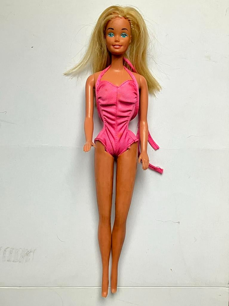 Vintage Barbie pop Mattel 1966 roze badpak blond haar, Ophalen of Verzenden, Gebruikt
