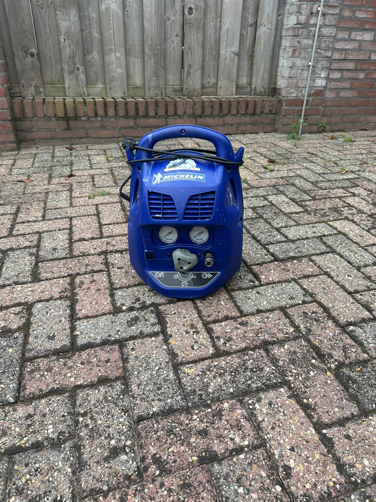Balma en Michelin compressor, Ophalen, Gebruikt, 6 tot 10 bar, Minder dan 200 liter/min