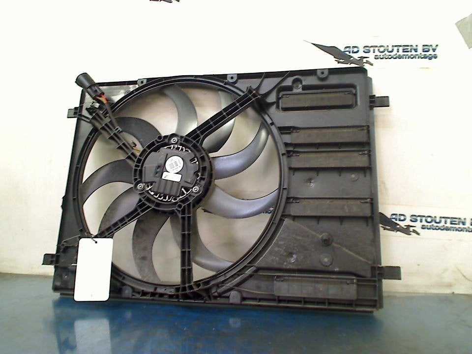 Koelventilator Ford Focus 4 (2020-06/2025-12) jx618c607bb, Gebruikt, Henry-Ford-Straße  1, Köln 50735, , Duitsland, Ford-Werke GmbH