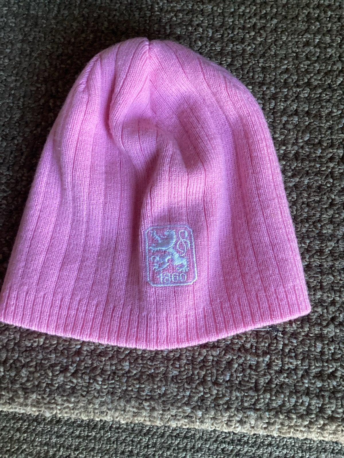 Roze Bayern München Muts - Stijlvol en Warm, Ophalen of Verzenden, Zo goed als nieuw, Muts