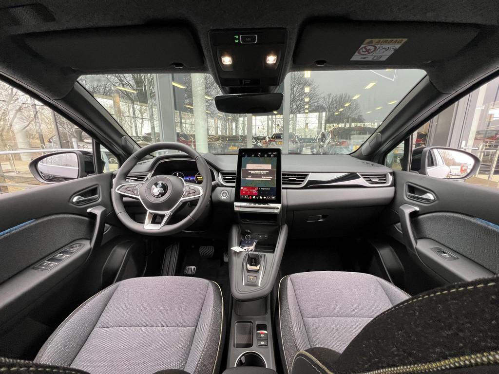 Mitsubishi Grandis 1.8 HEV First Edition | DIRECT UIT VOORRA, Auto's, Mitsubishi, 730 kg, 1789 cc, Euro 6, Leder en Stof