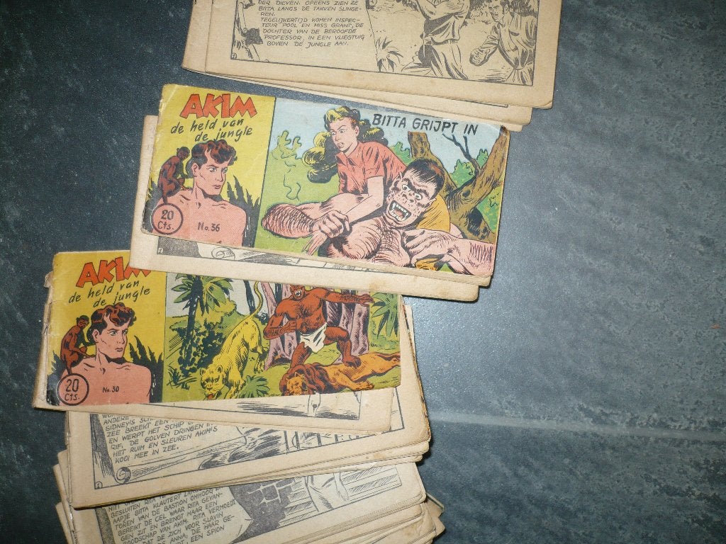 20 akim oblong stripboekjes van augusto pedrazza, Gelezen, Augusto prdrazza, Ophalen of Verzenden, Meerdere stripboeken