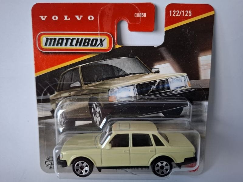 Volvo 240 Sedan 1986 Matchbox model nieuw in blister 3 inch, Hobby en Vrije tijd, Modelauto's | Overige schalen, Ophalen of Verzenden