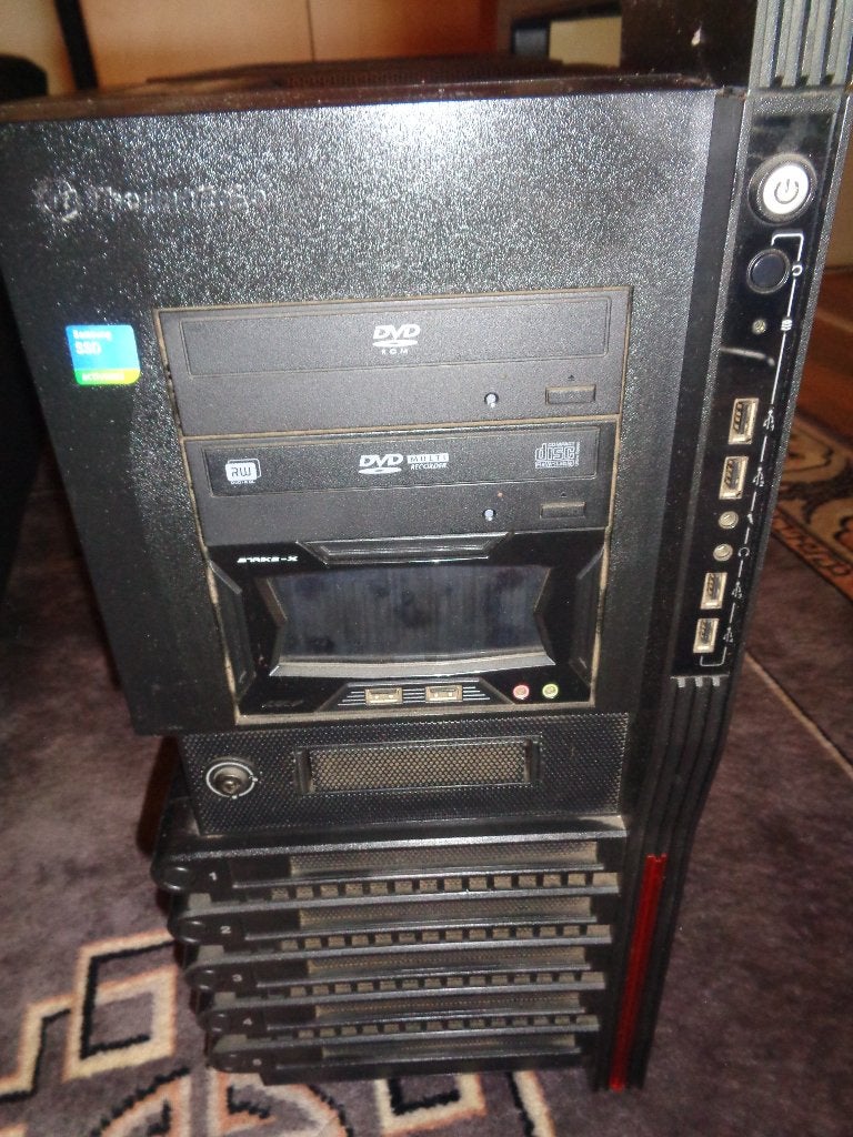 Te Koop: Gaming Desktop Zwart Thermaltake Level 10 GT, 64 GB of meer, Gebruikt, 2 tot 3 Ghz, Gaming