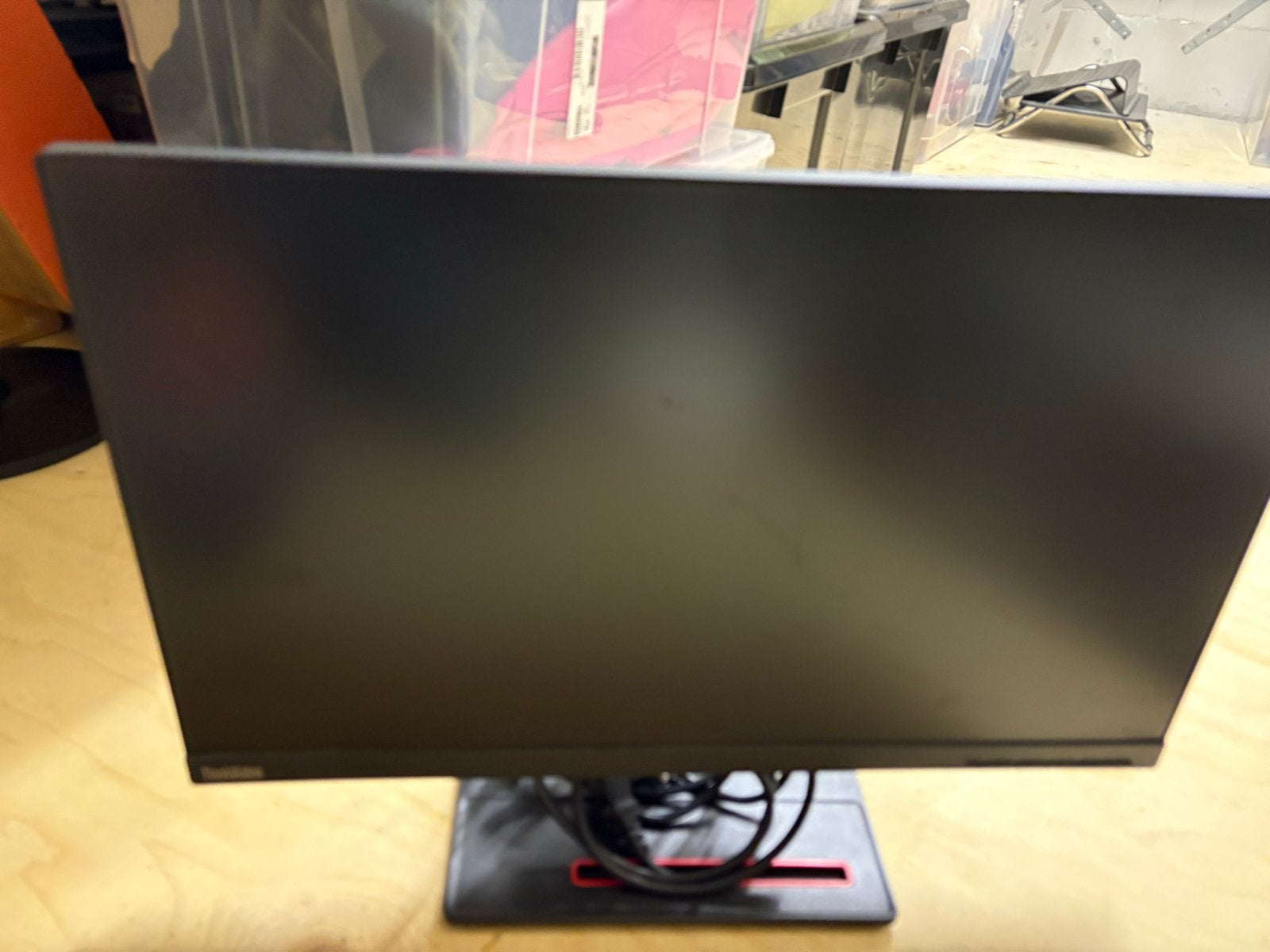3 verschillende Lenovo ThinkVision monitoren, HDMI, IPS, In hoogte verstelbaar, Full HD