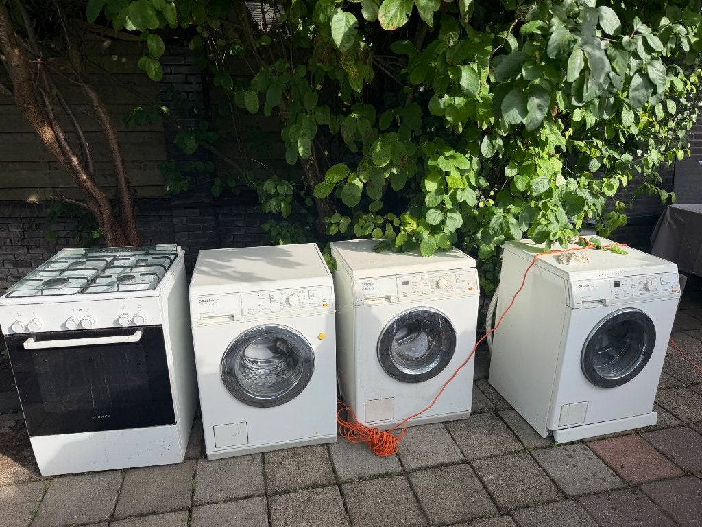 3 wasmachines + oven met fornuis, Ophalen, Gebruikt