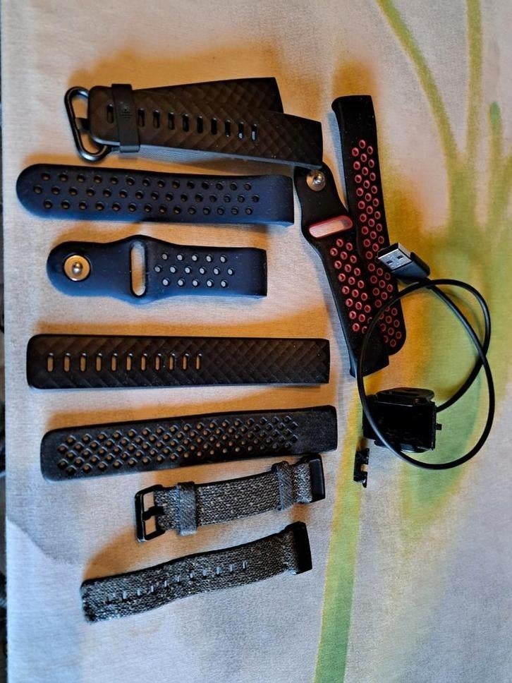 Fitbit Charge 4 met accessoires, Gebruikt, Zwart, Ophalen of Verzenden, Fitbit