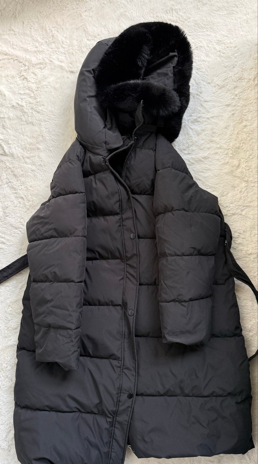 Women’s Black Puffer Coat with Fur Hood – Worn Only 3 Times, Kleding | Dames, Jassen | Winter, Ophalen of Verzenden, Nieuw, Maat 46/48 (XL) of groter