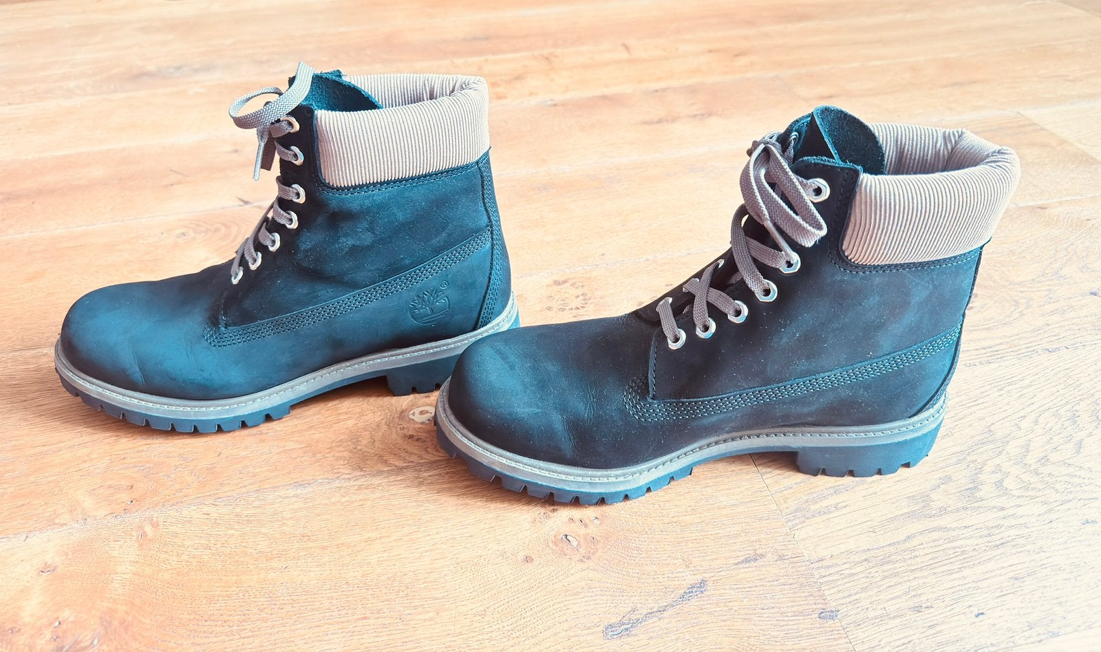 Timberland Premium 6-Inch Corduroy Special – Maat 43, Kleding | Heren, Bruin, Boots, Ophalen of Verzenden, Zo goed als nieuw