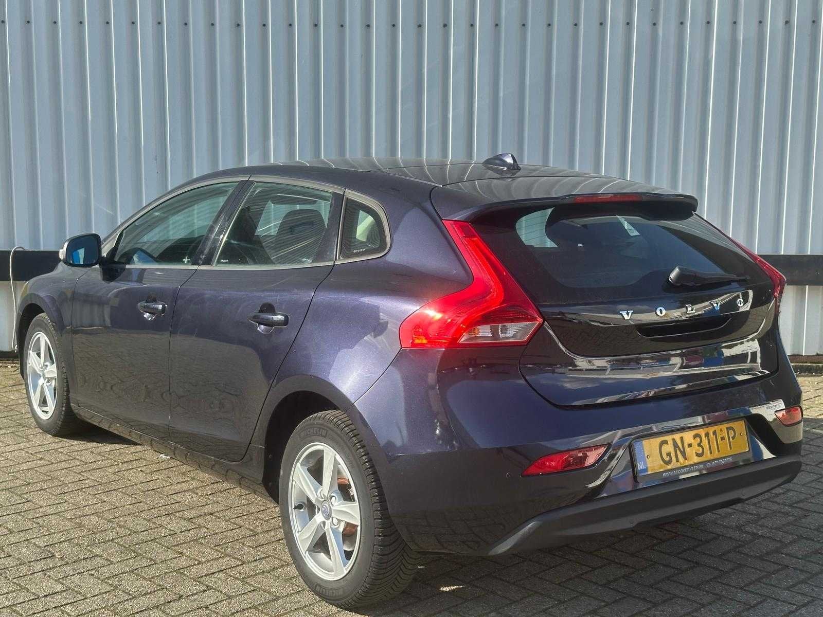 Volvo V40 2.0 D2 Kinetic Bns * , GN-311-P, Voorwielaandrijving, Gebruikt, Euro 6, 4 cilinders