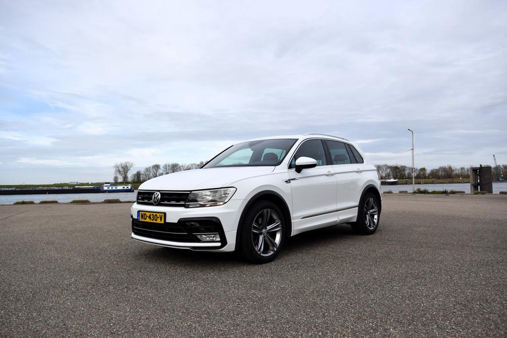 Volkswagen Tiguan 1.4 TSI R-LINE PANO/VIRTUAL (bj 2017), Auto's, Volkswagen, Voorwielaandrijving, 125 pk, Gebruikt, Euro 6