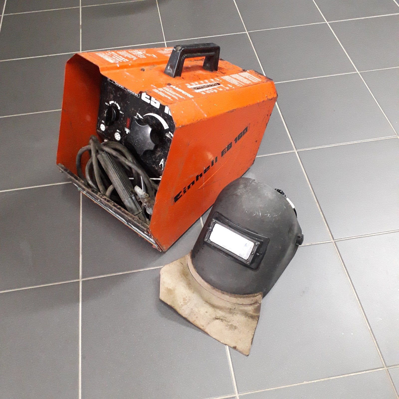 Lasapparaat Einhell inclusief lashelm., Ophalen of Verzenden, Gebruikt, Minder dan 150 ampère, Elektroden