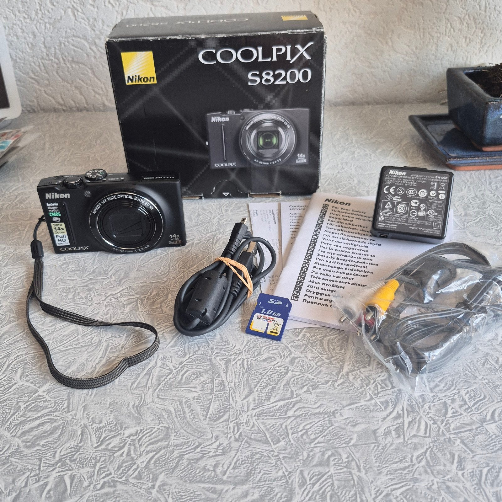 Nikon Coolpix S8200 digitale camera, 16.1 megapixel, 14x opt, Ophalen of Verzenden, Zo goed als nieuw, Compactcamera, Nikon