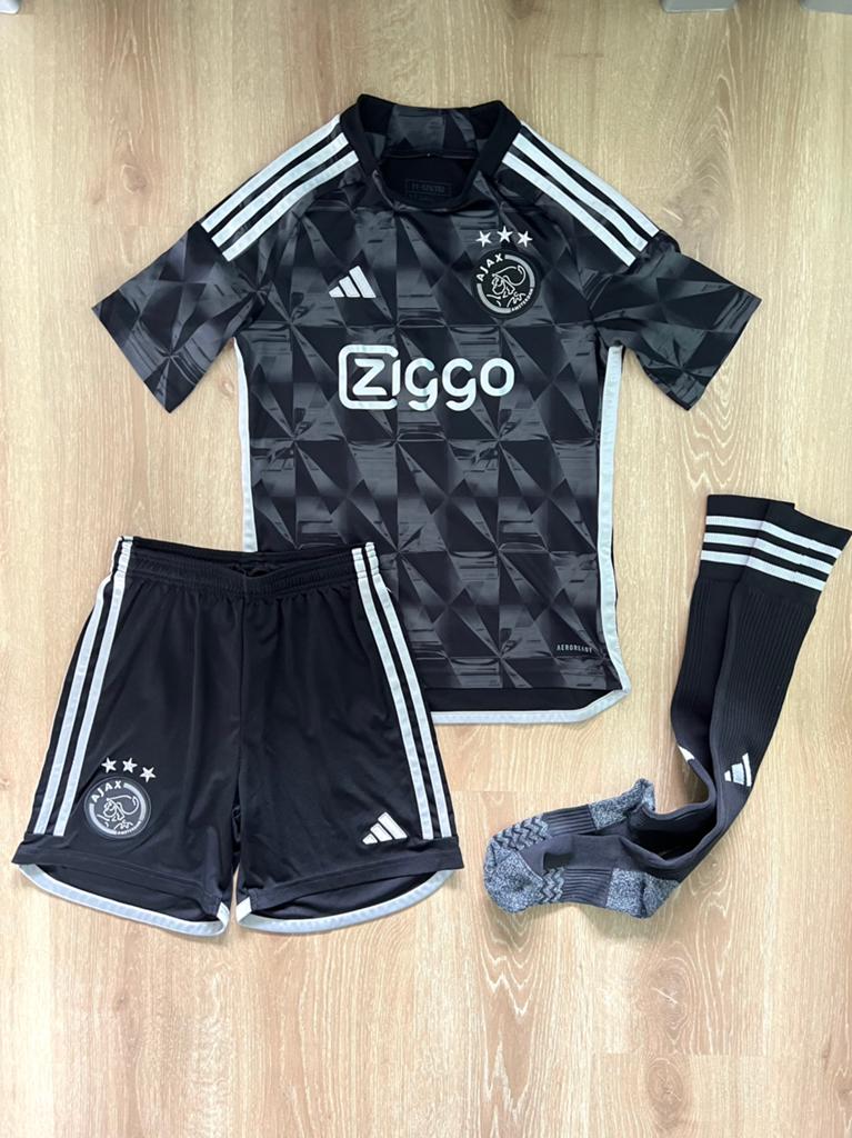 Ajax derde tenue Adidas 23/24 Maat 152, Kinderen en Baby's, Kinderkleding | Maat 152, Jongen of Meisje, Sport- of Zwemkleding