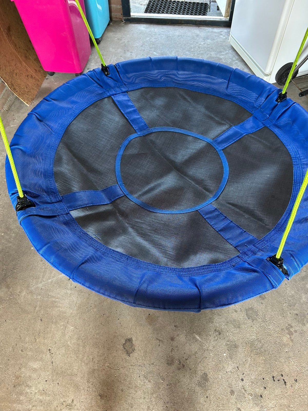 Ronde Ligschommel blauw, Ophalen, Zo goed als nieuw