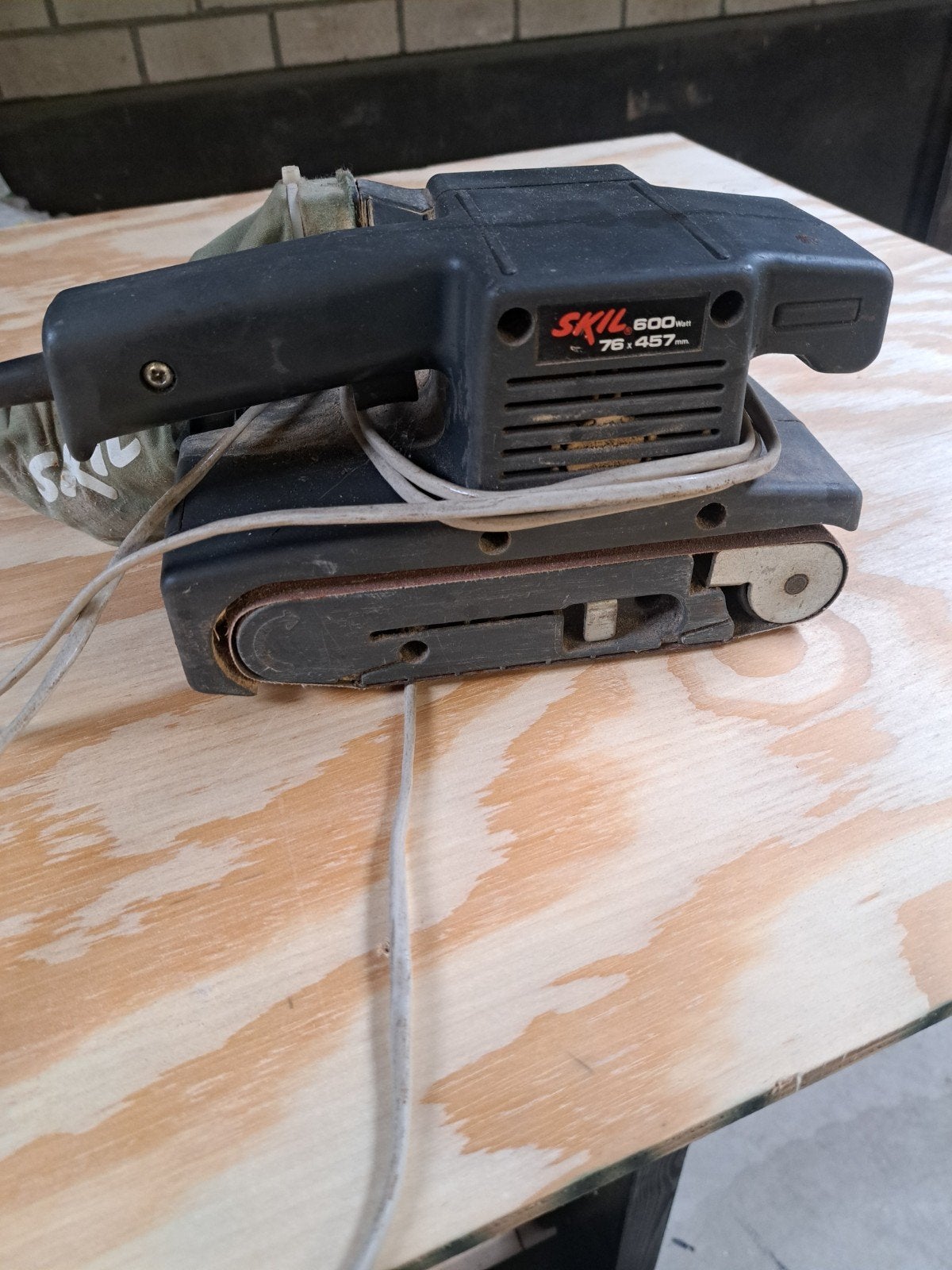 Skil 600 Bandschuurmachine - Gebruikt, Doe-het-zelf en Verbouw, Gereedschap | Schuurmachines, Ophalen of Verzenden, Gebruikt, Minder dan 600 watt