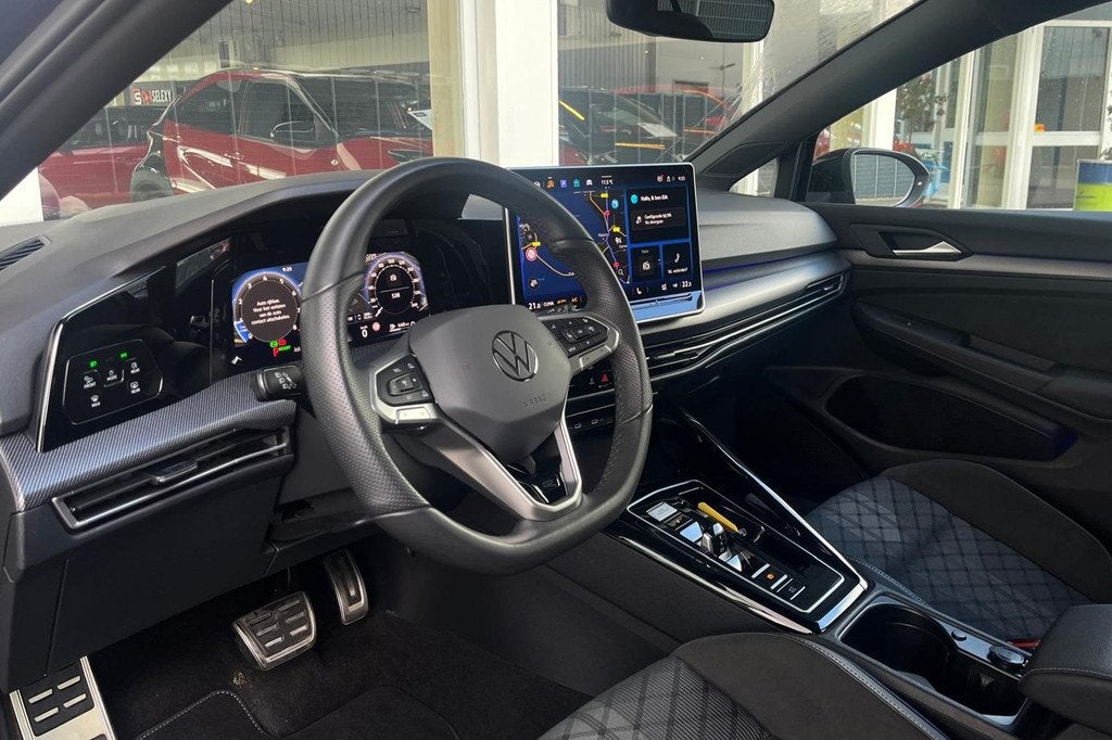 Volkswagen GOLF 1.5 eTSI R-Line Edition | MATRIX | ADAPTIVE, Auto's, Volkswagen, 4 cilinders, 150 pk, Alcantara, Zwart