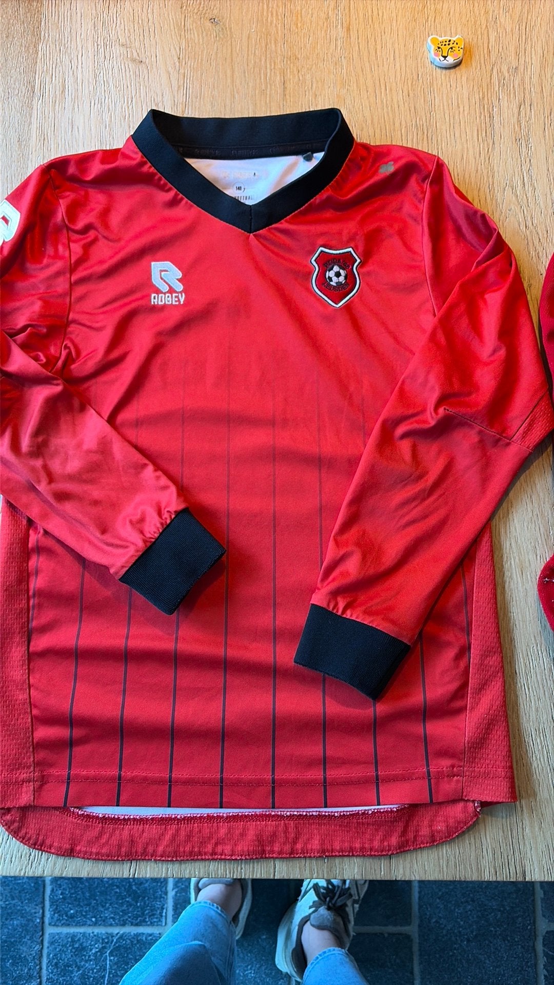 Roda leusden voetbal shirt maat 140 plus 2 paar sokken, Maat XS of kleiner, Ophalen, Zo goed als nieuw, Shirt